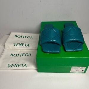 Bottega Veneta Teal Quilted Leather "Lido" Flat Sandals